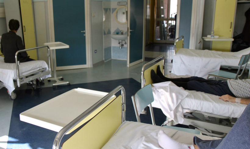 Ospedale di Ivrea. A qualcuno piace caldo. Ospedale di Ivrea. A qualcuno piace caldo.