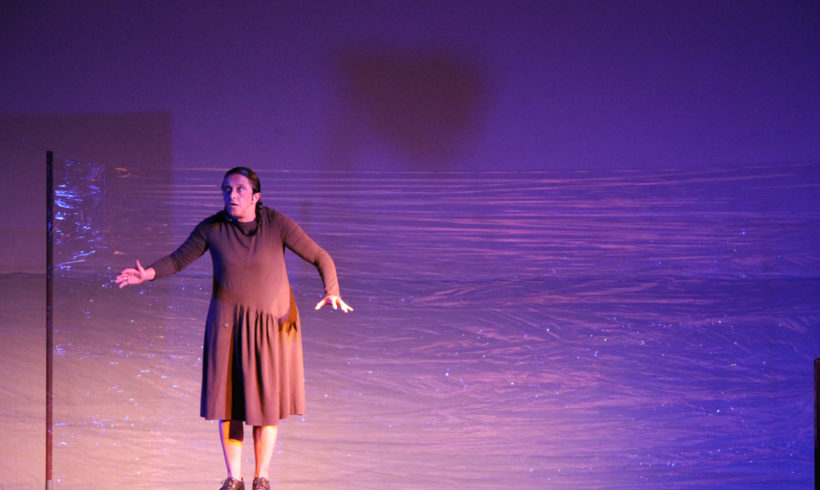 Resistere e cambiare rotta, anche con il teatro Resistere e cambiare rotta, anche con il teatro