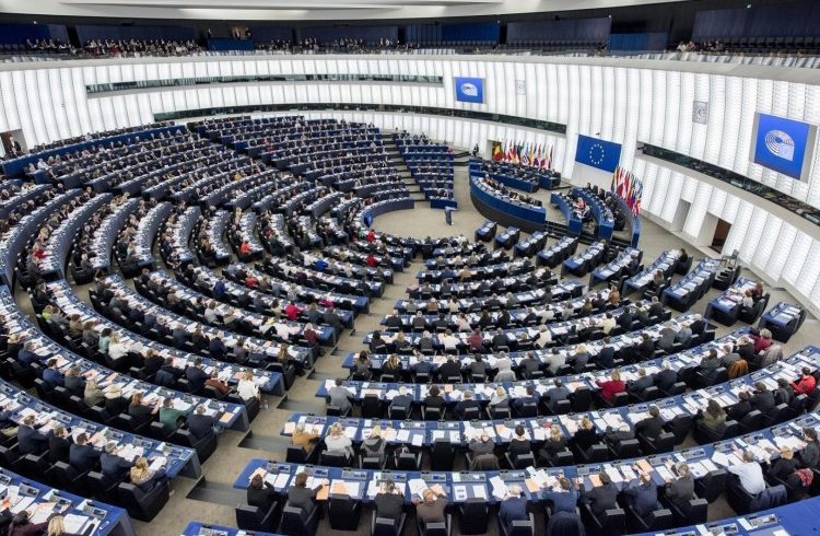 Franco Giorgio (Art.1 MdP) sull’esito della risoluzione europea che equipara comunismo e nazismo Franco Giorgio (Art.1 MdP) sull’esito della risoluzione europea che equipara comunismo e nazismo