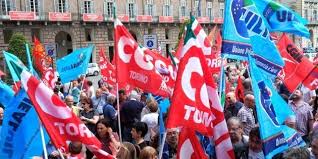 Cgil Cisl Uil lanciano la “vertenza Torino”: il 13 dicembre manifestazione con fiaccolata Cgil Cisl Uil lanciano la “vertenza Torino”: il 13 dicembre manifestazione con fiaccolata