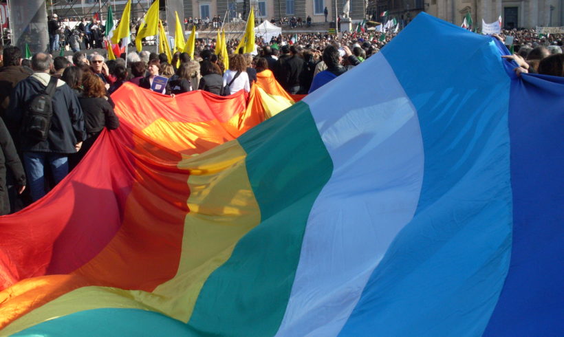 Spegniamo la guerra, accendiamo la Pace! Manifestazione a Ivrea sabato 25 gennaio Spegniamo la guerra, accendiamo la Pace! Manifestazione a Ivrea sabato 25 gennaio