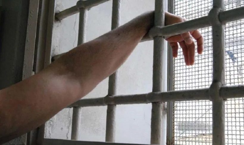 Un altro detenuto si toglie la vita ad Ivrea Un altro detenuto si toglie la vita ad Ivrea