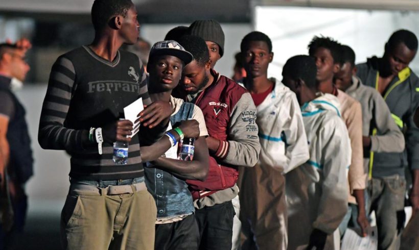 La bottiglia mezza piena dei nuovi decreti immigrazione La bottiglia mezza piena dei nuovi decreti immigrazione