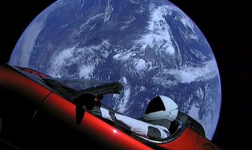 Falcon Heavy e Richard Serra Falcon Heavy e Richard Serra