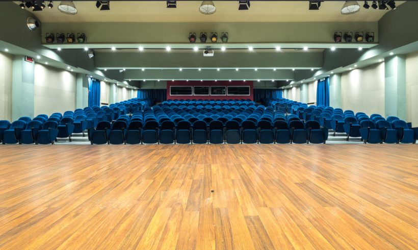 Sala Mozart: uno spazio in più. Ma di che tipo? Sala Mozart: uno spazio in più. Ma di che tipo?