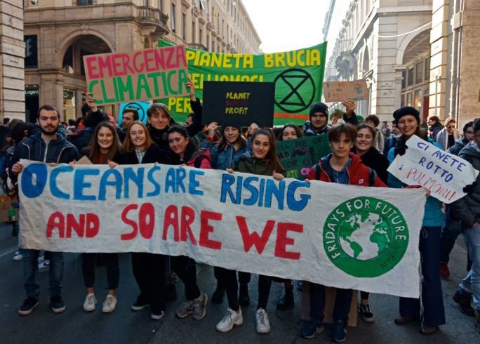 I ragazzi di Fridays For Future d’Ivrea: “riteniamo questo sciopero un successo e un importante punto di partenza per far crescere il nostro gruppo” I ragazzi di Fridays For Future d’Ivrea: “riteniamo questo sciopero un successo e un importante punto di partenza per far crescere il nostro gruppo”
