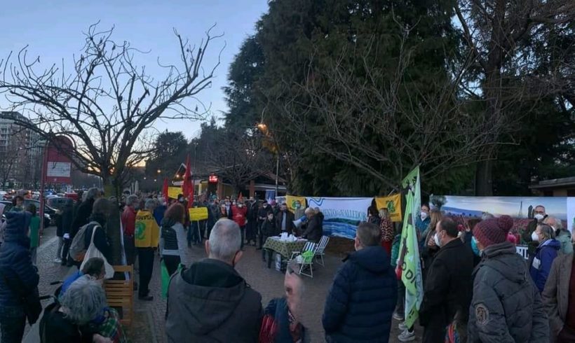 Presidio No-inceneritore a Biella e incontro al Sociale di Cosrab: non il solito “bla bla bla” Presidio No-inceneritore a Biella e incontro al Sociale di Cosrab: non il solito “bla bla bla”