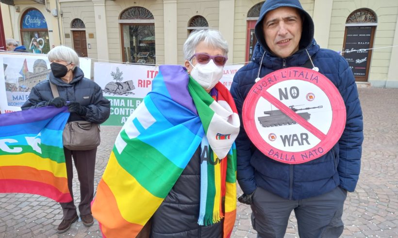 Ivrea chiede Pace. Grande partecipazione sabato al presidio contro la guerra. Ivrea chiede Pace. Grande partecipazione sabato al presidio contro la guerra.