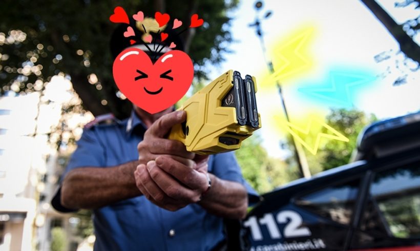 Il siparietto elettrico della repressione Il siparietto elettrico della repressione
