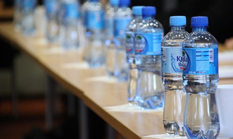 L’acqua si paga L’acqua si paga