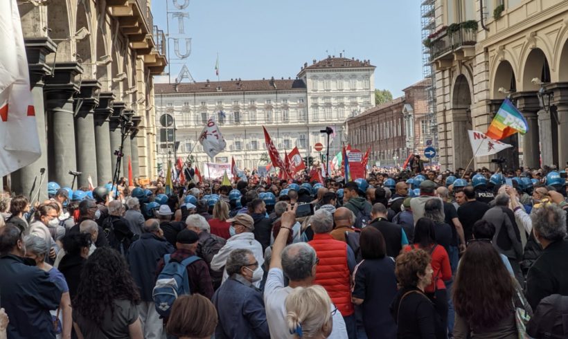 Lettera aperta: Primo maggio a Torino, ancora violenze di polizia Lettera aperta: Primo maggio a Torino, ancora violenze di polizia