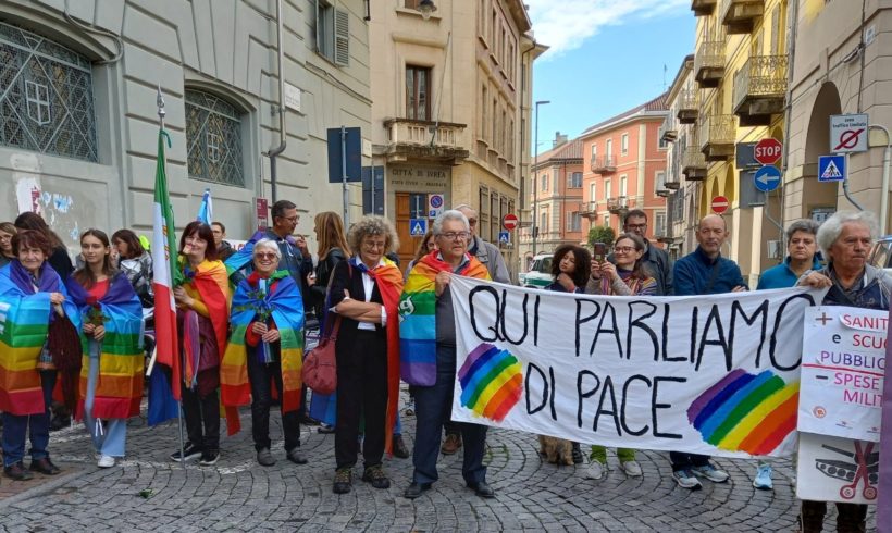 Una conversazione sul corteo per la Pace di sabato 22 a Ivrea Una conversazione sul corteo per la Pace di sabato 22 a Ivrea