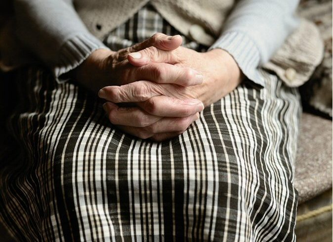 La Regione Piemonte tradisce gli anziani non-autosufficienti e le loro famiglie La Regione Piemonte tradisce gli anziani non-autosufficienti e le loro famiglie