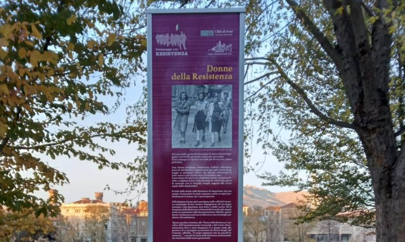 Un’altra brutta storia: l’amministrazione eporediese dimentica il totem dedicato alle partigiane Un’altra brutta storia: l’amministrazione eporediese dimentica il totem dedicato alle partigiane