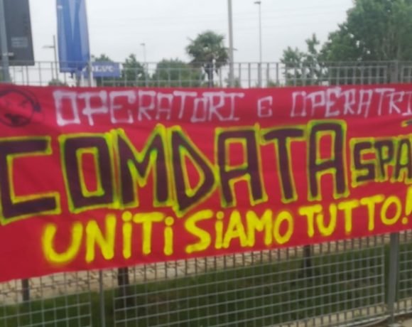 Comdata convoca i sindacati per parlare di esuberi. Assente la mobilitazione.