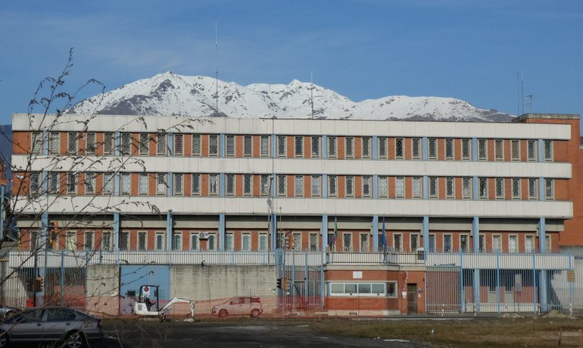 Due articoli e una lettera Due articoli e una lettera